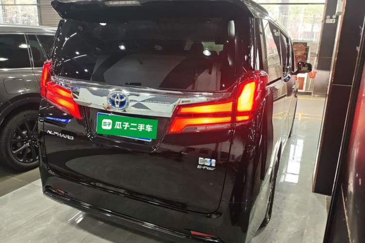 Used Toyota Alphard 2021 Dual-Engine 2.5L Luxury Edition