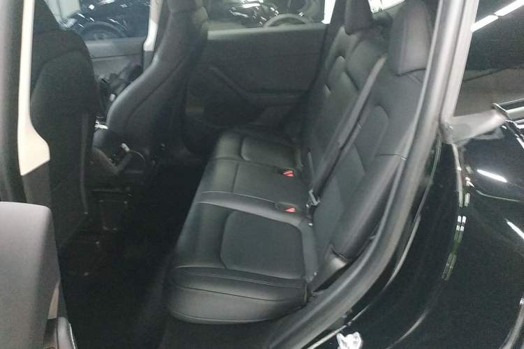 Used Tesla Model Y 2022 Rear-Wheel-Drive Version