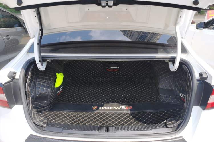 Used Roewe i5 2020 1.5L Manual 4G Connect Leehao Flagship Edition