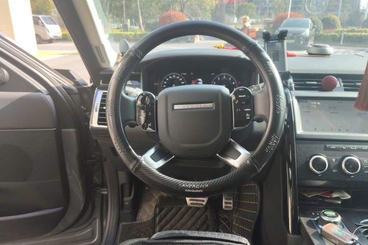 Used Land Rover Discovery 2020 3.0 SC V6 SE