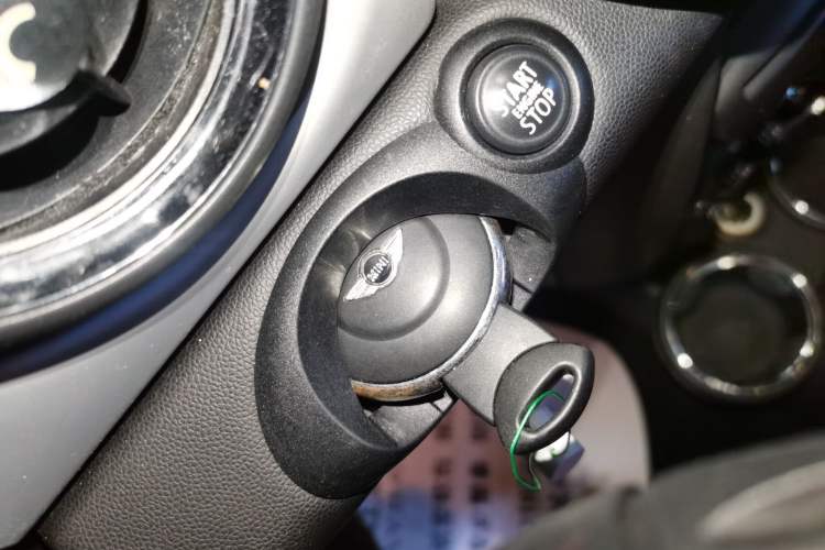 Used MINI MINI 2013 1.6L ONE Limited Edition Third Version