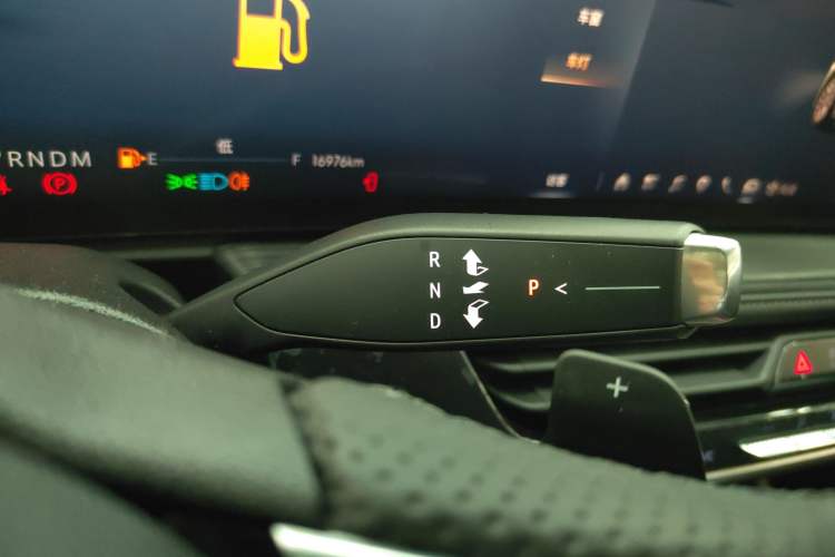 Used Buick LaCrosse 2023 28T Enjoyment Edition Gear Lever