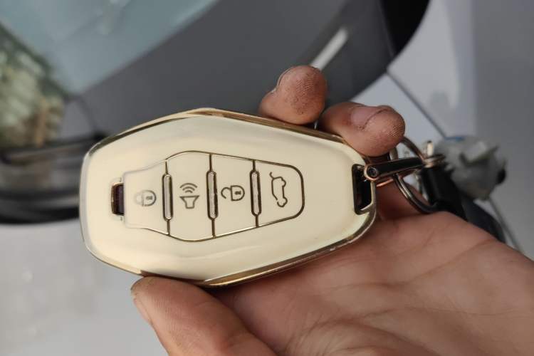 Used Chery New Energy Boundless Pro 2022 301km LingShou Edition Lithium Iron Phosphate