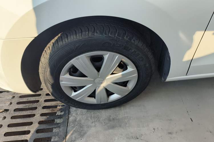 Used Volkswagen Jetta 2015 Value Edition 1.6L Manual Fashionable Style
