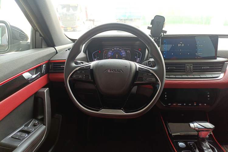 Used Dongfeng Aeolus Yixuan 2021 230T Automatic Zuiying Knight Edition Steering Wheel