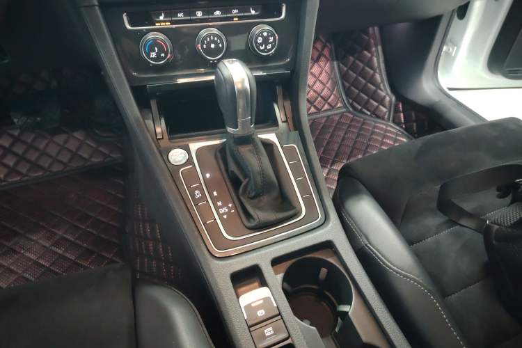 Used Volkswagen Golf 2019 280TSI DSG Luxury Version China V Standard