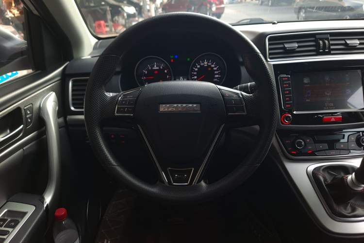 Used Haval M6 2019 1.5T Manual Two-Wheel Drive Urban Version China VI Standard
