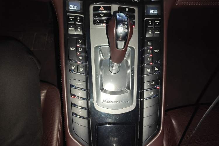 Used Porsche Panamera 2010 Panamera 4 3.6L
