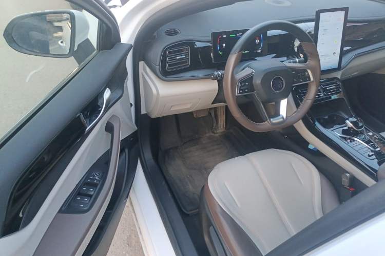 Used BYD Qin PLUS 2024 HONOR Edition DM-i 55KM Leading Model