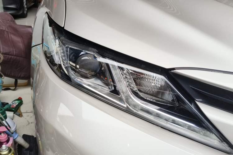 Used Toyota Camry 2018 2.0E Leading Edition
