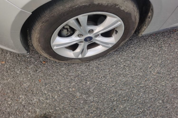 Used Ford Focus 2012 Hatchback 1.6L Automatic Fashion Edition
