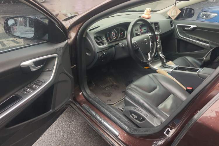 Used Volvo S60 2018 S60L T4 Smart & Ambitious Edition Driver Seat