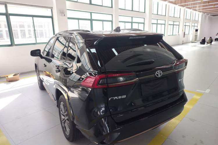 Used Toyota Wildlander 2024 2.0L CVT Two-Wheel Drive Leading Edition
