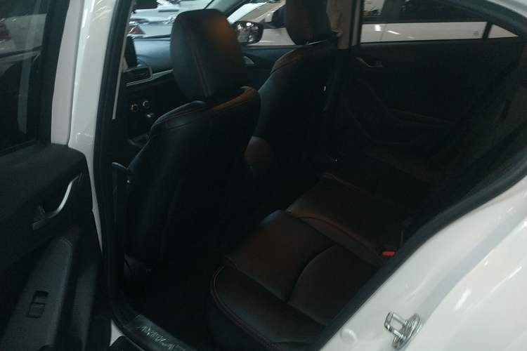 Used Mazda Mazda 3 Axela 2017 Sedan 1.5L Automatic Comfort Model Emission Standard China V