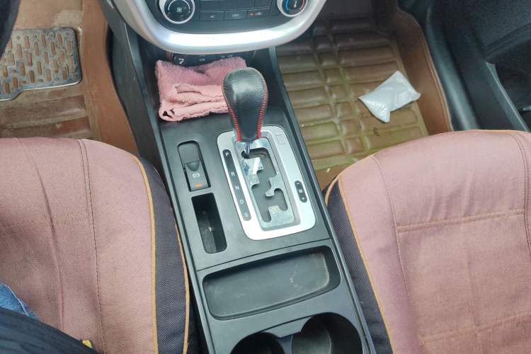 Used Bestune X80 2013 2.0L automatic comfort version
