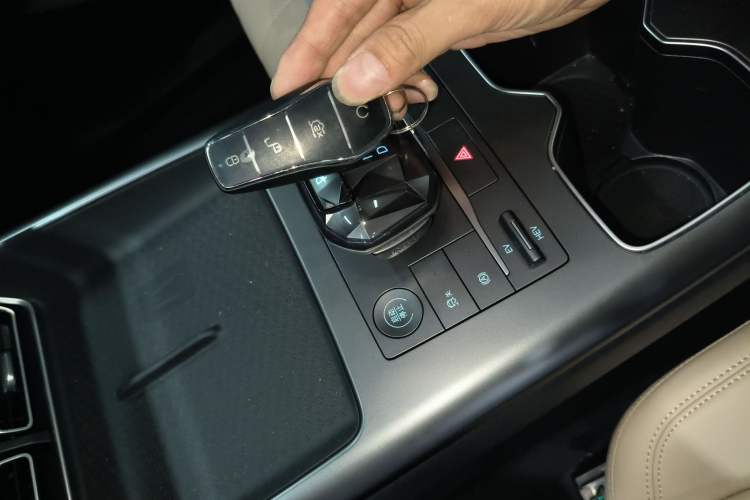 Used BYD Song Pro New Energy 2025 Second-Generation DM-i 115KM Overachiever Trim