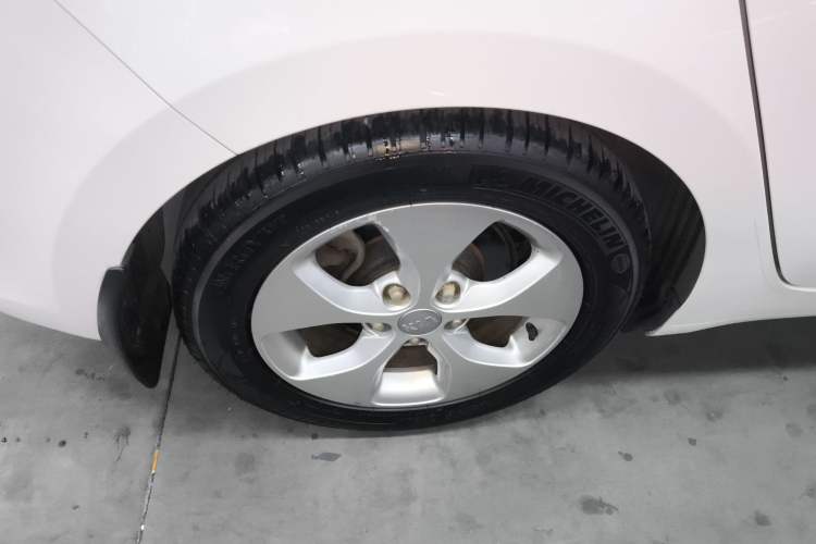 Used Kia Carens 2013 2.0L 7-Seater Automatic Comfort Edition China V Standard
