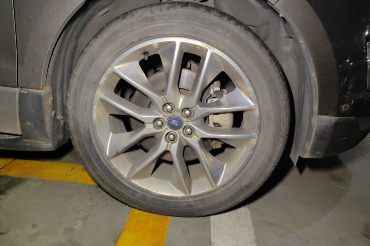 Used Ford Edge 2016 EcoBoost 245 Four-Wheel Drive Titanium 7-Seater