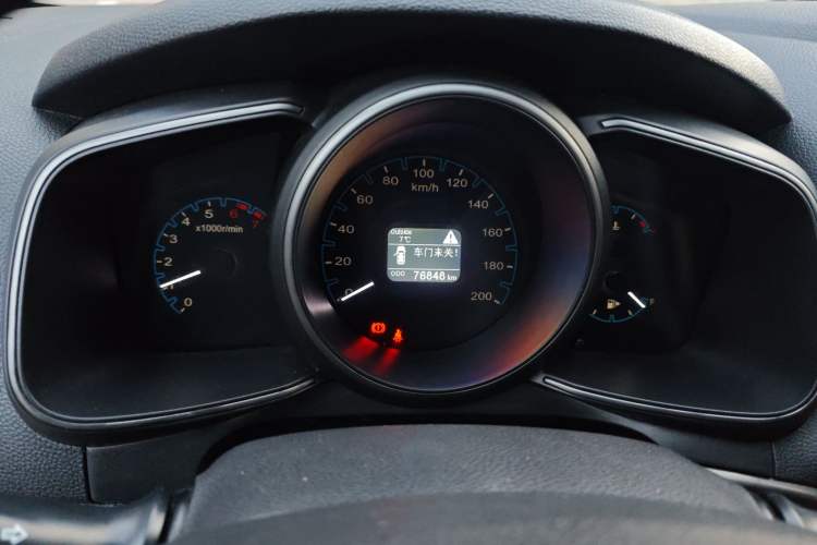 Used CHANGAN OSHAN CX70 2017 Facelifted CX70T 1.5T Manual High-Performance Edition