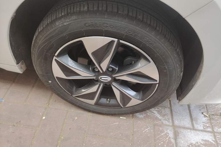 Used GAC Trumpchi M6 2023 PRO 270T DCT Luxury Edition Right Front Wheel Hub