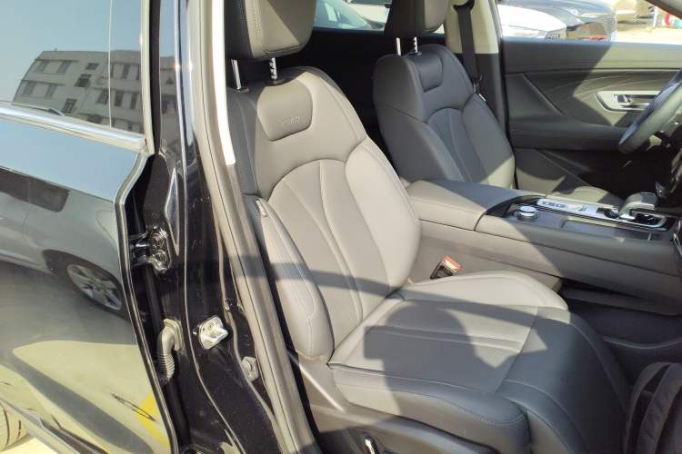 Used Dongfeng Aeolus Huge 2024 Mach Power 1.5T Premium Model