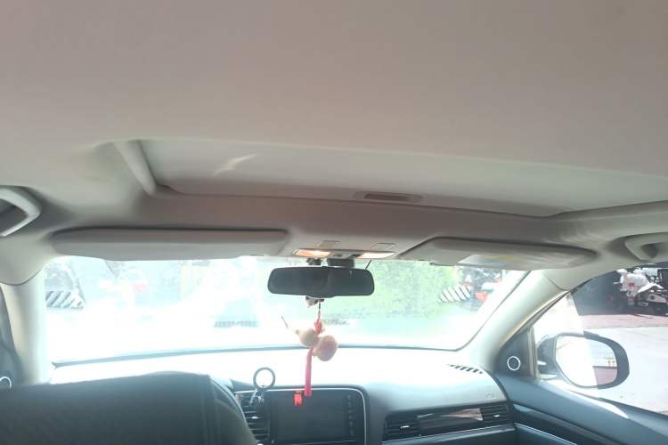 Used Mitsubishi Outlander 2021 2.4L 4x4 DynaDrive Edition 5 Seats
