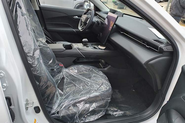 Used Changan Eado 2025 Blue Whale 1.5T 500Bar Prestige Model