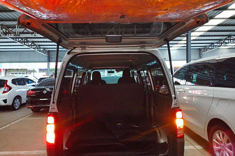 Used Wuling Zhiguang 2020 1.2L Practical Model China VI LSI
