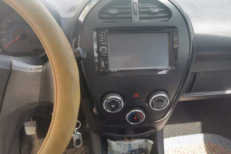 Used Geely Auto GX2 2012 1.3L Manual Comfort Edition Audio And AC Panel