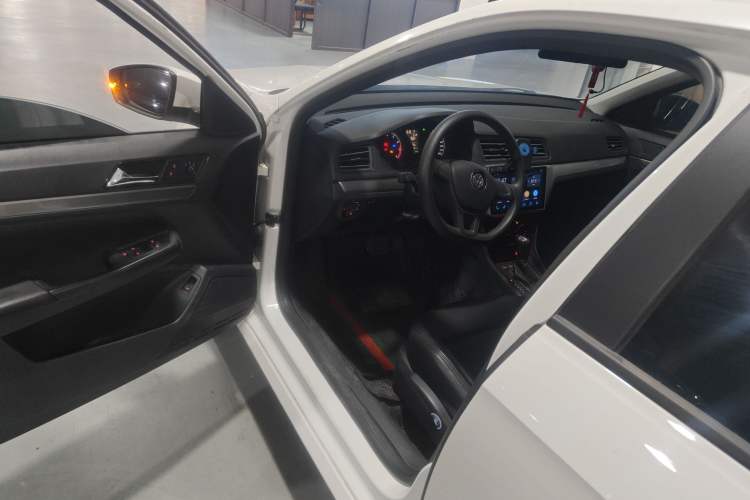 Used Volkswagen Lavida 2019 Lavida Start 1.5L Automatic Trendy Version China VI Standard Driver Seat