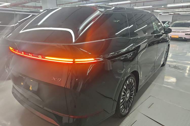 Used XPeng X9 2025 740 Ultra-Long Range Max
