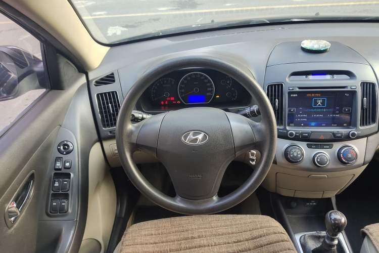 Used Hyundai Celesta 2011 1.6L Manual Luxury Model
