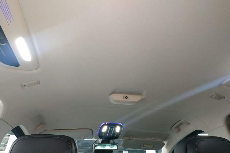 Used Geely Galaxy LEVC L380 2024 100 kWh 6-Seater Two-Wheel Drive Air