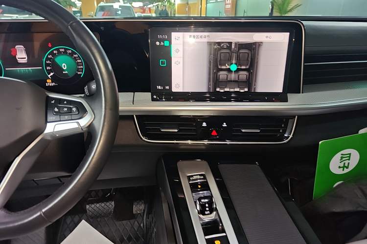 Used Volkswagen Tavendor 2023 330TSI Luxury Touring Edition