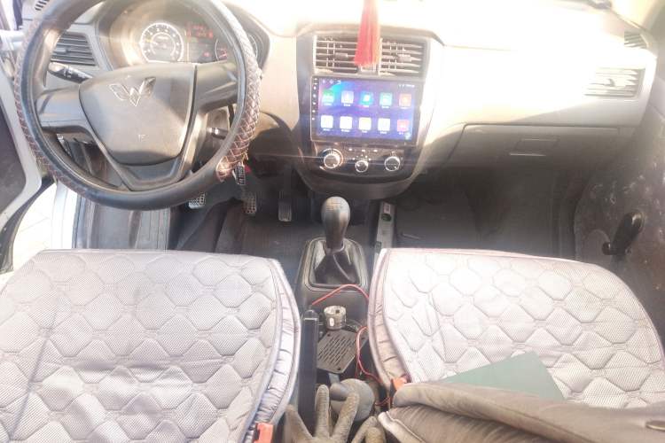 Used Wuling Rongguang S 2021 1.2L Base Model 7-Seater LSI
