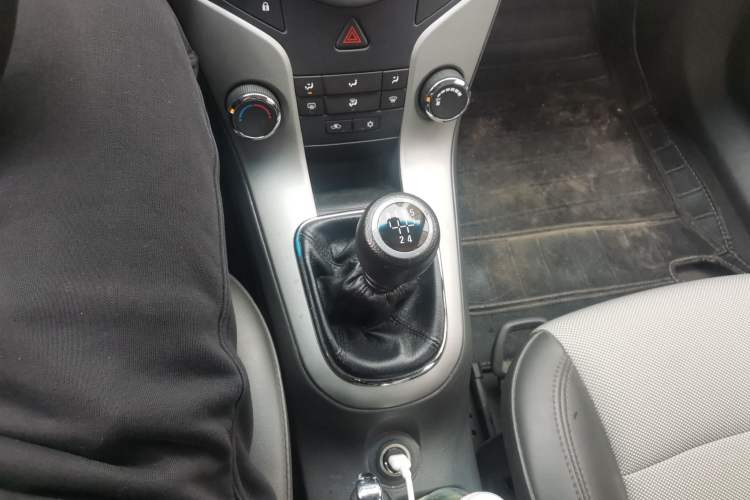 Used Chevrolet Cruze 2013 1.6L SL MT
