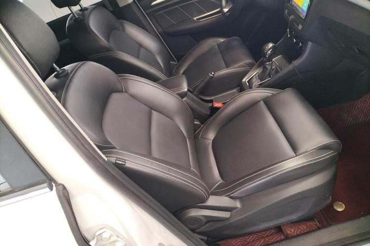 Used MG ZS 2018 1.5L Automatic Luxury Edition China V Standard
