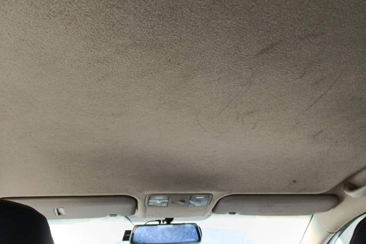 Used Kia K2 2015 Sedan 1.4L MT GLS