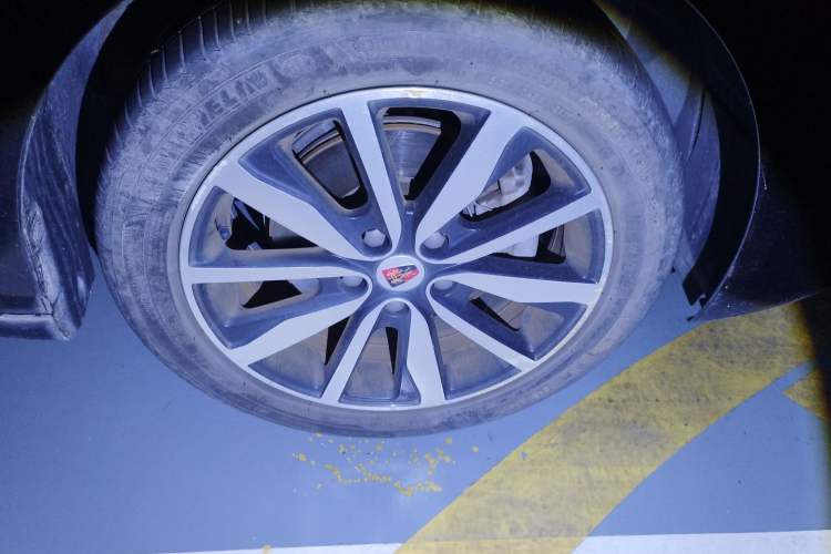 Used Roewe i6 2017 20T Automatic Internet ZhiZun Edition