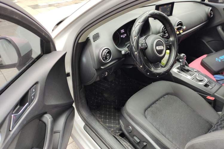 Used Audi A3 2016 Limousine 35 TFSI Prestige Edition