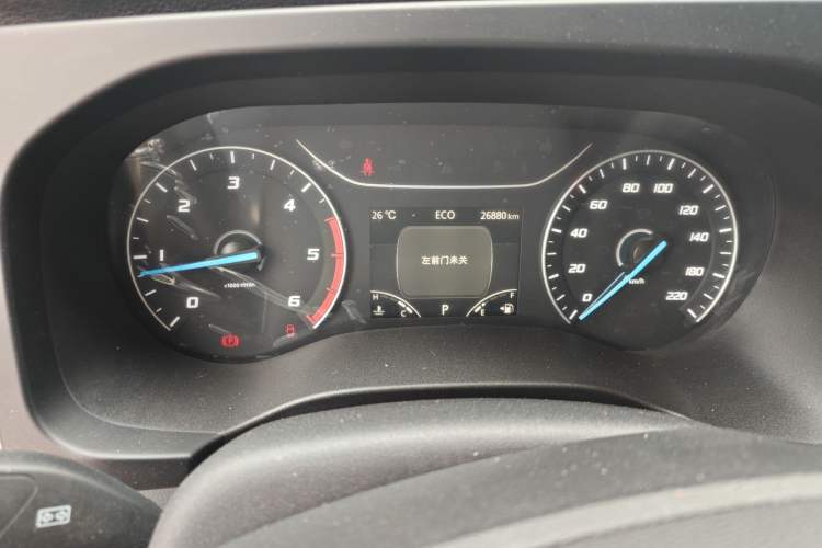 Used JMC Fushun 2023 2.0T Automatic Short-Wheelbase Low-Roof Commercial & Multi-Purpose Passenger Vehicle 6 Seats with Lift-Up Tailgate Instrument Cluster