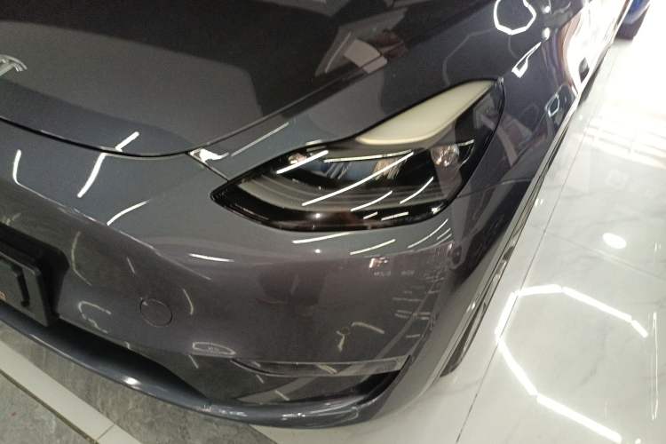 Used Tesla Model Y 2021 Long-Range All-Wheel-Drive Version 3D7
