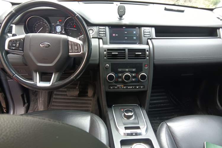 Used Land Rover Discovery Sport 2019 240 PS PURE Edition China V Standard