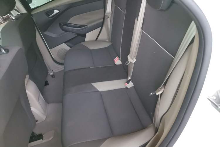 Used Ford Focus 2012 Sedan 1.6L Manual Comfort Model