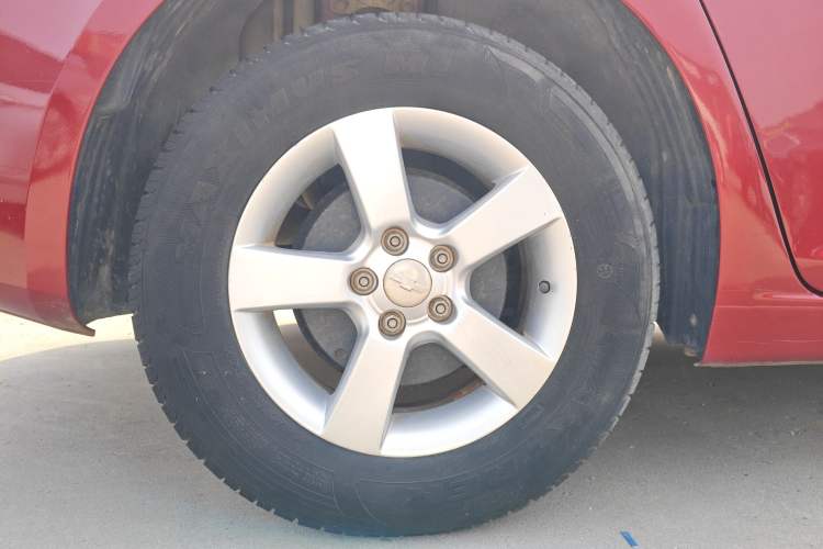 Used Chevrolet Cruze 2012 1.6L SL MT Exterior 5