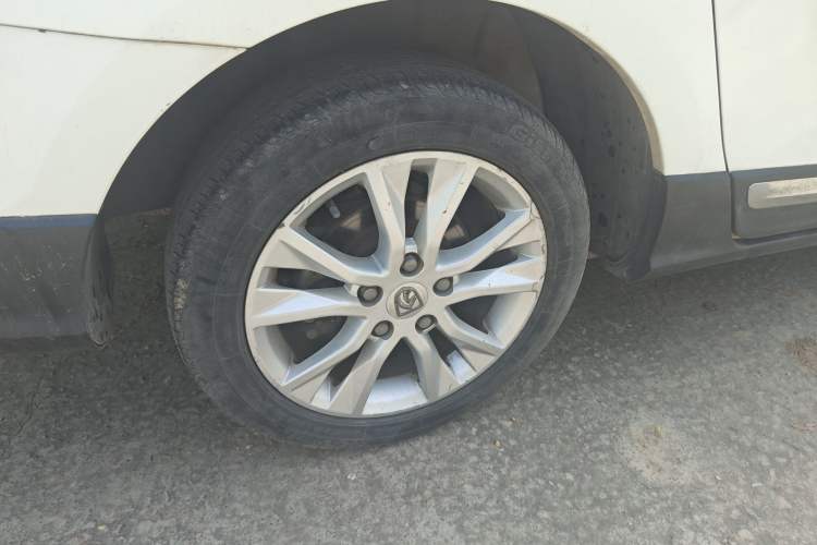 Used Baojun 730 2016 1.5L Manual Comfort Version 7 Seats China V Emission Standard Right Rear Wheel Hub