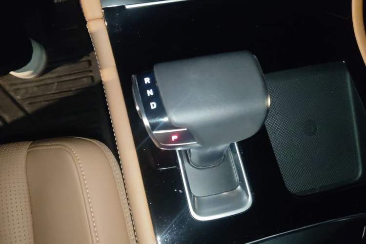 Used Li Auto ONE 2020 Extended-Range 6-Seater Version Gear Lever