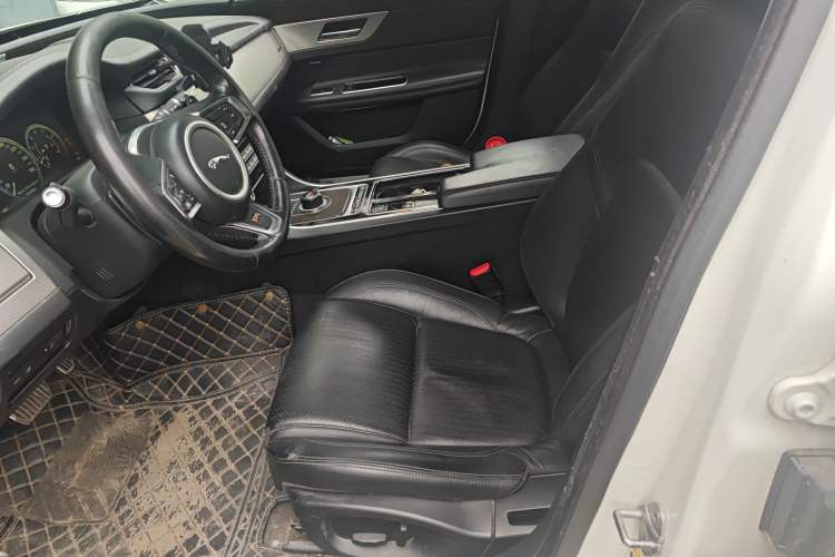 Used Jaguar XFL 2018 XFL 2.0T 250 PS Luxury Edition
