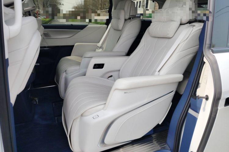 Used Buick GL8 New Energy 2024 Lu Zun Luxury Edition 6-Seater Left Rear Seat