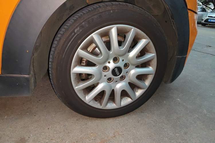 Used MINI 2014 1.5T COOPER Fun
